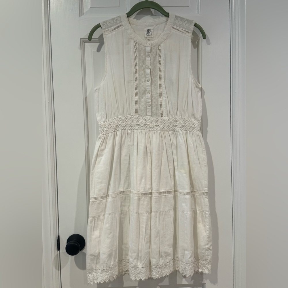 Women’s White Sleeveless Mini Dress